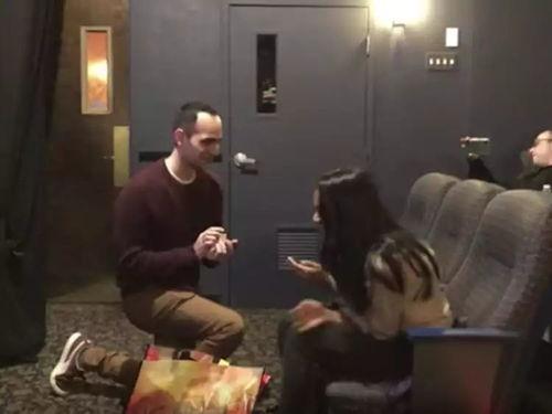 国外求婚视频,一段跨越国度的爱情传奇